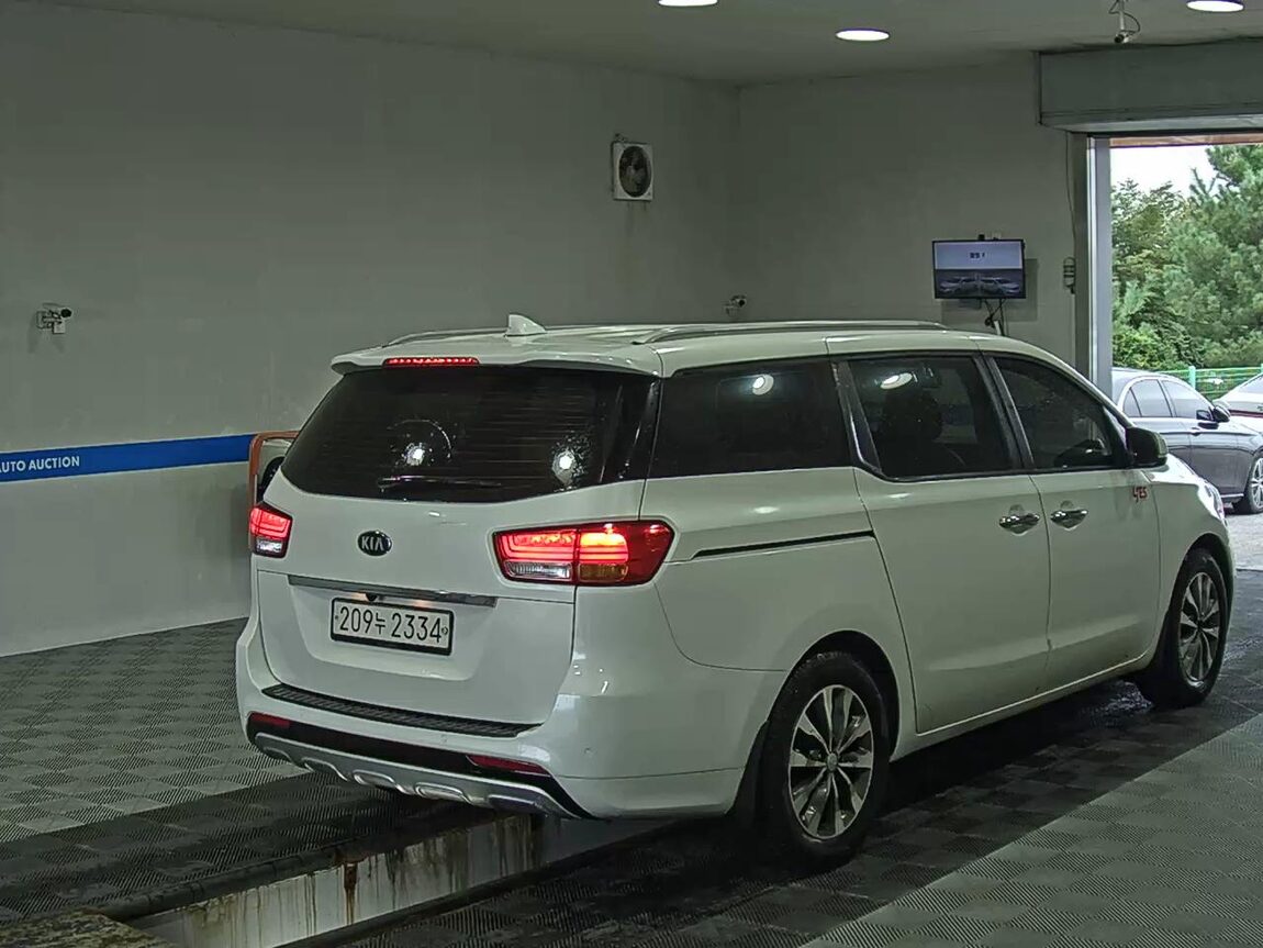 KIA ALL NEW CARNIVAL 9-SEATER DIESEL LUXURY 2018 - zdjęcie 5