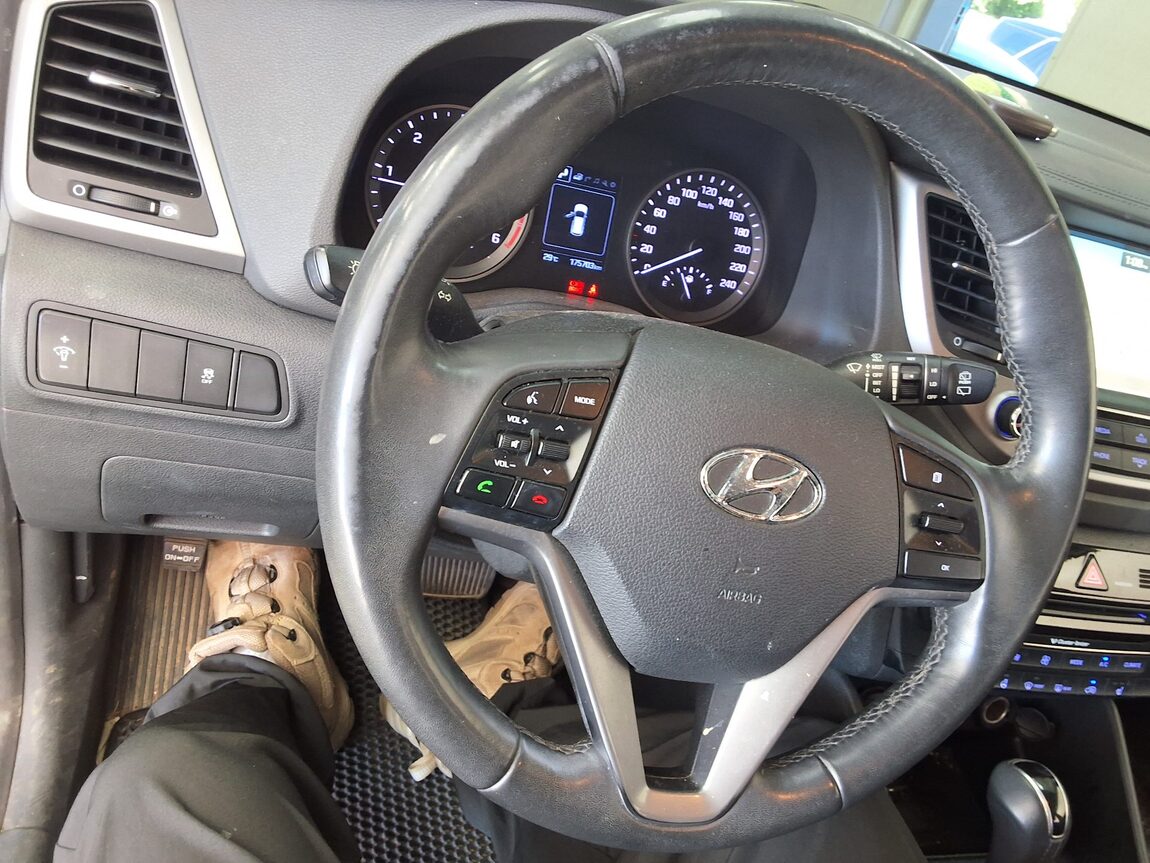 HYUNDAI ALL NEW TUCSON DIESEL 1.7 2WD MODERN 2016 - zdjęcie 23