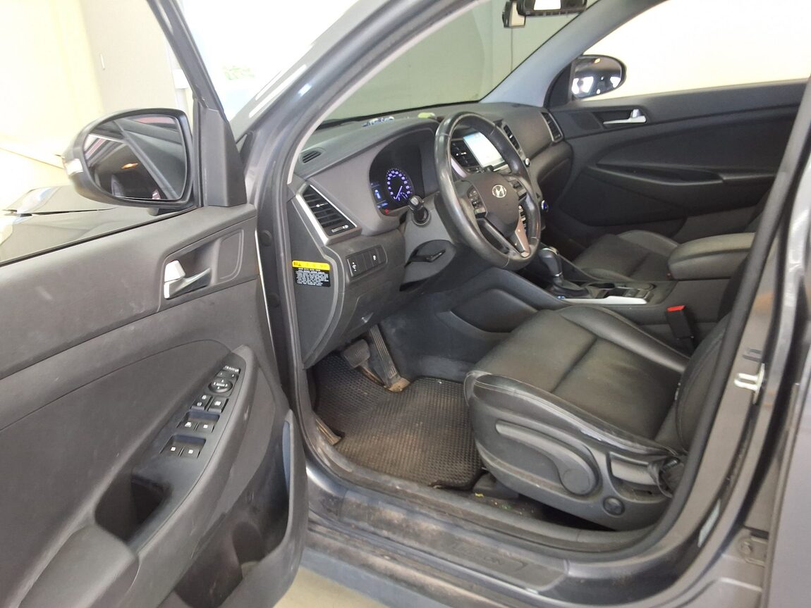 HYUNDAI ALL NEW TUCSON DIESEL 1.7 2WD MODERN 2016 - zdjęcie 11