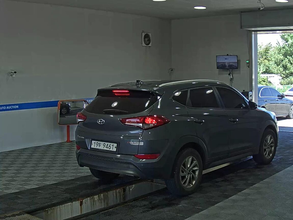 HYUNDAI ALL NEW TUCSON DIESEL 1.7 2WD MODERN 2016 - zdjęcie 5