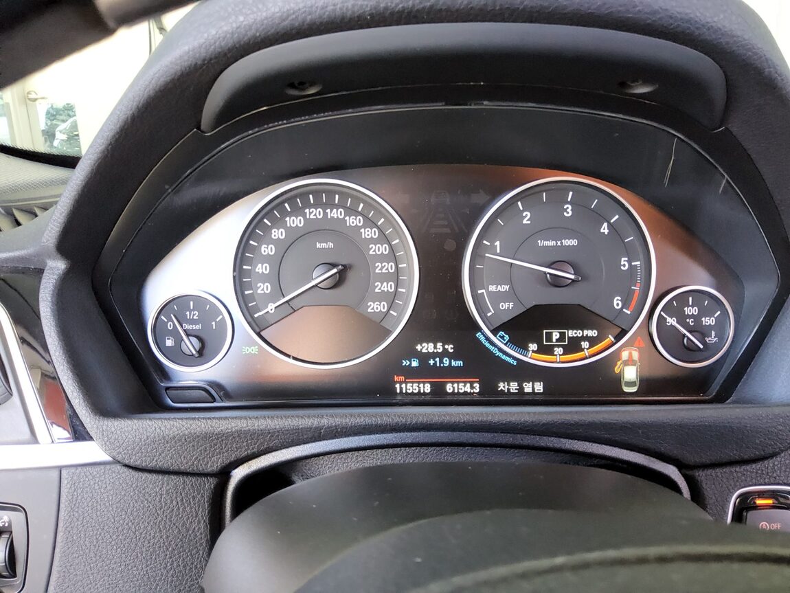 BMW 3 SERIES (6TH GEN) 320d ED EDITION 2016 - zdjęcie 9