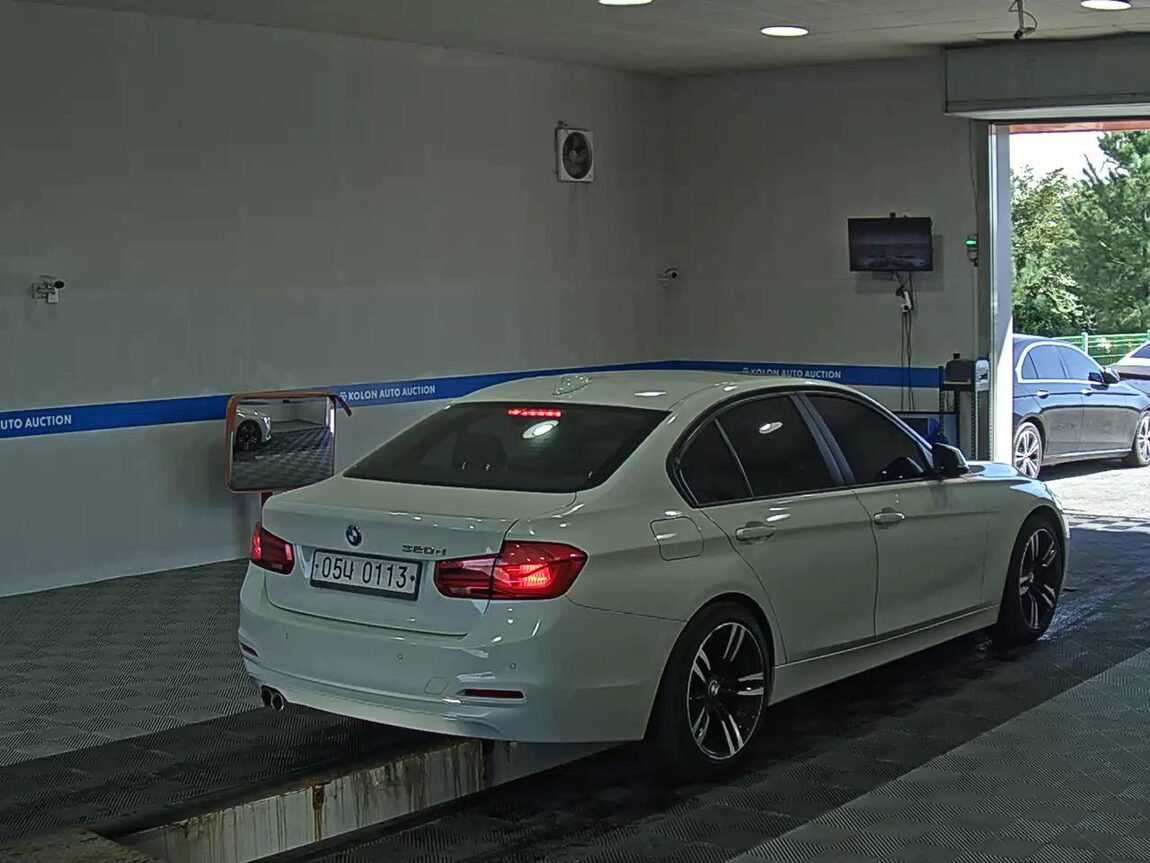 BMW 3 SERIES (6TH GEN) 320d ED EDITION 2016 - zdjęcie 5