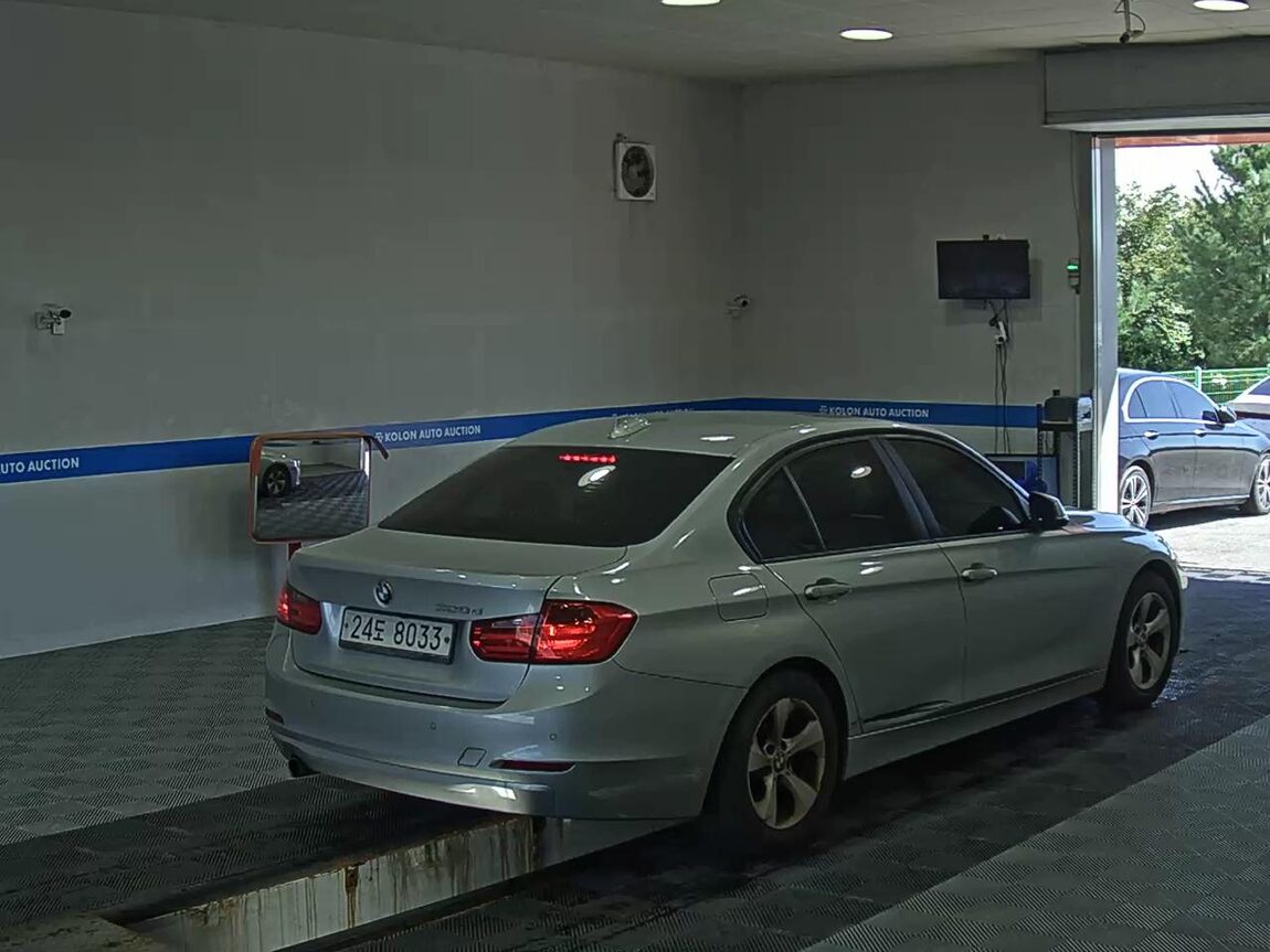 BMW 3 SERIES (6TH GEN) 320d ED EDITION 2014 - zdjęcie 5