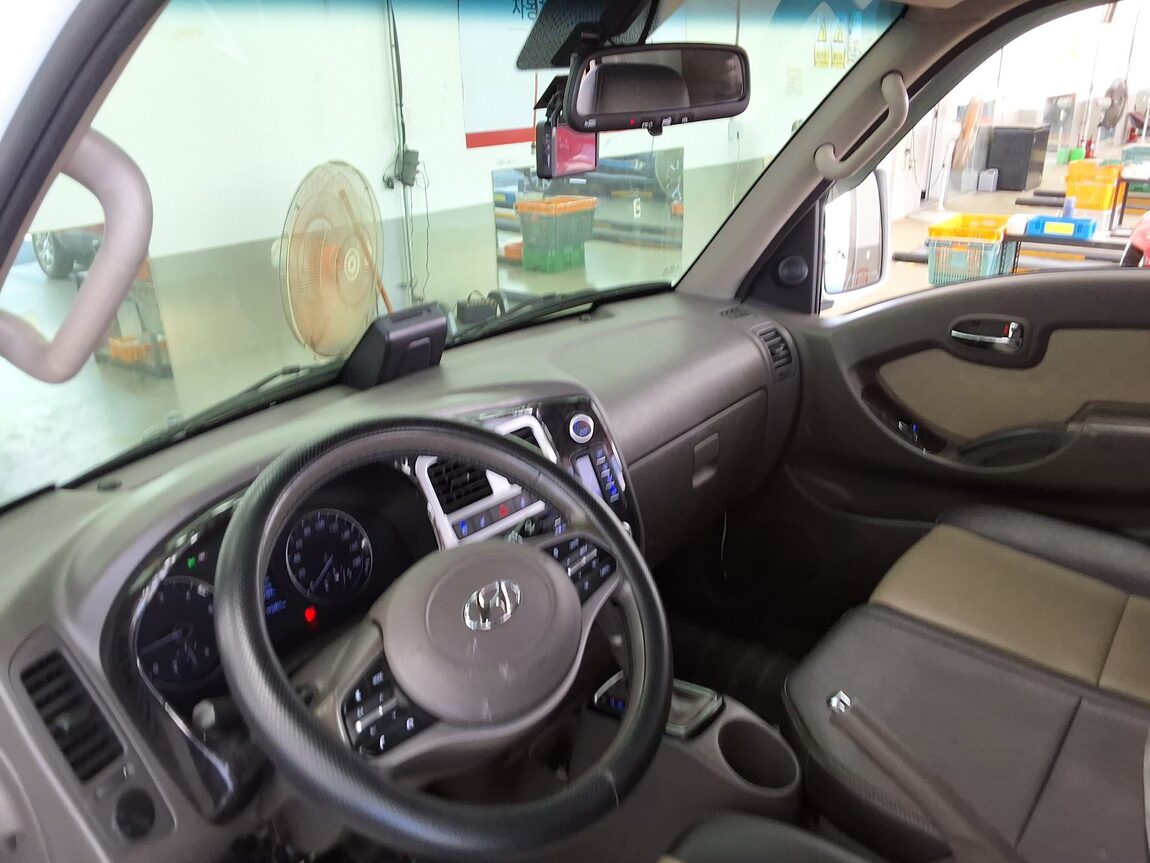 HYUNDAI PORTER II VGT STANDARD CAB EXTRA LONG WHEELBASE PREMIUM 2022 - zdjęcie 12