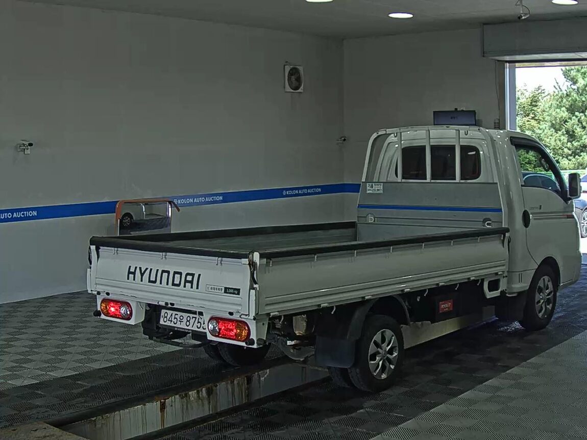 HYUNDAI PORTER II VGT STANDARD CAB EXTRA LONG WHEELBASE PREMIUM 2022 - zdjęcie 5