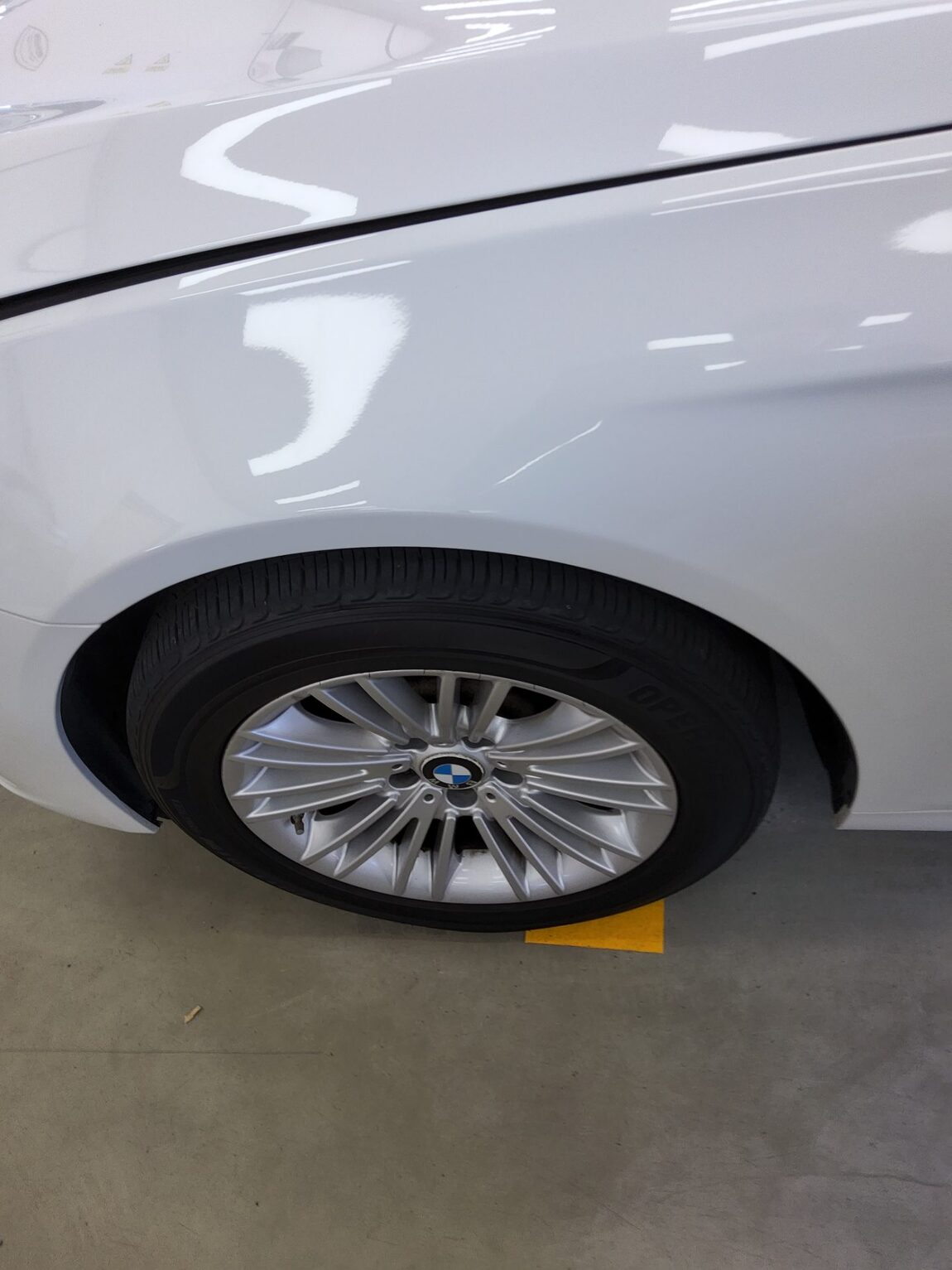 BMW 5 SERIES (6TH GEN) 520d xDRIVE 2015 - zdjęcie 21