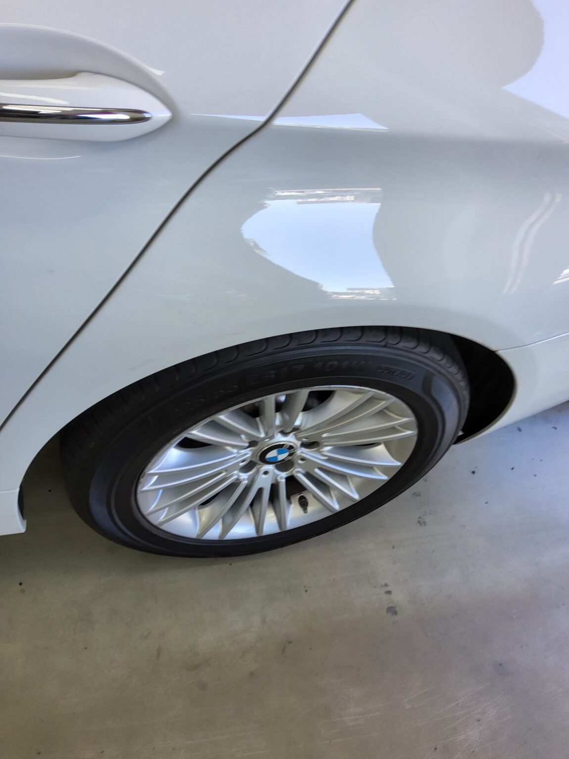 BMW 5 SERIES (6TH GEN) 520d xDRIVE 2015 - zdjęcie 22