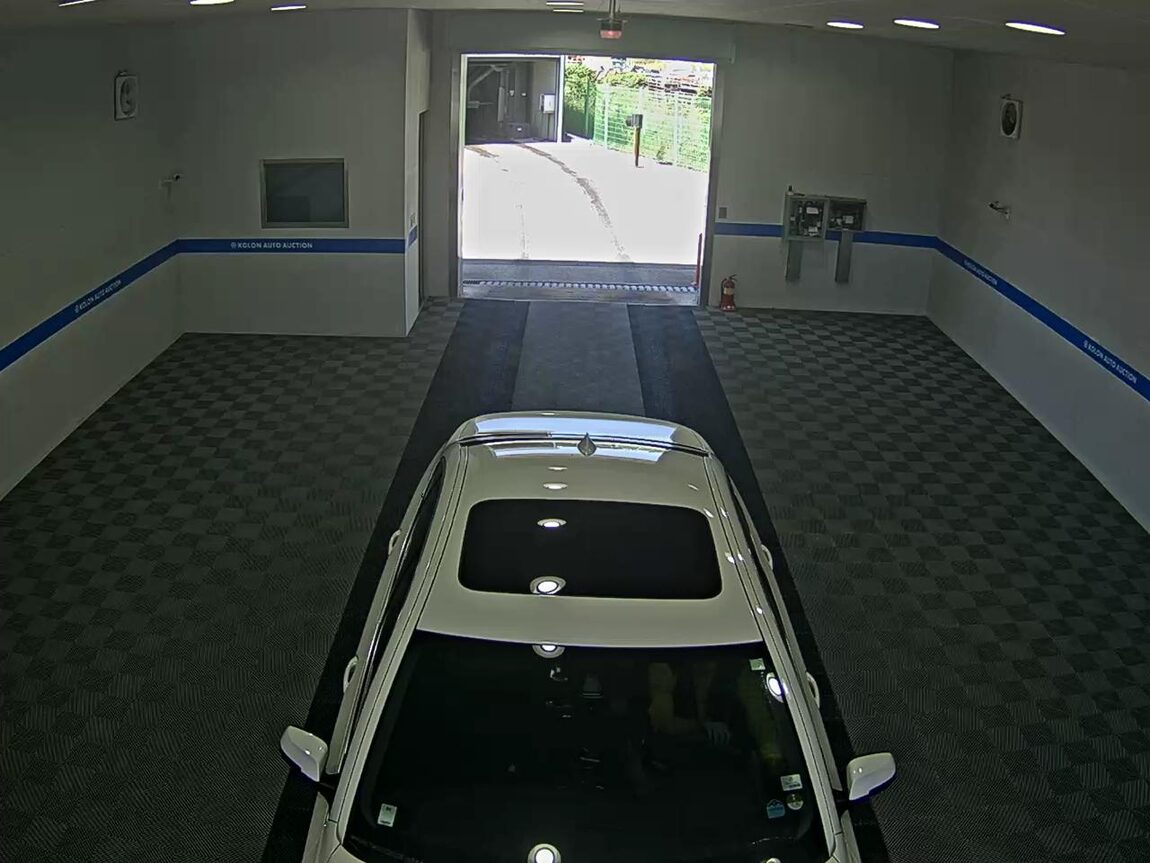 BMW 5 SERIES (6TH GEN) 520d xDRIVE 2015 - zdjęcie 7