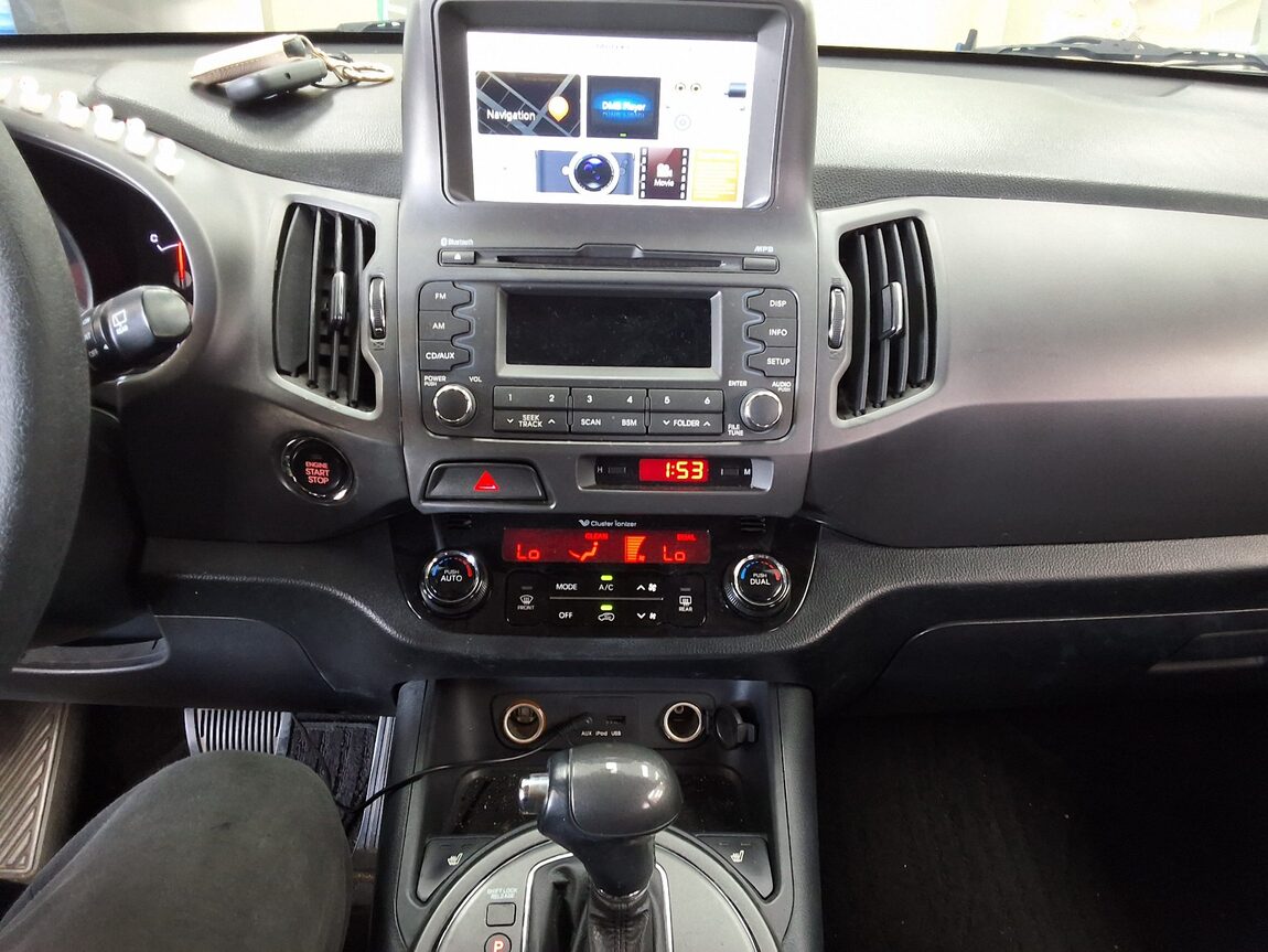 KIA SPORTAGE R DIESEL R2.0 2WD TLX LUXURY MODEL 2012 - zdjęcie 23