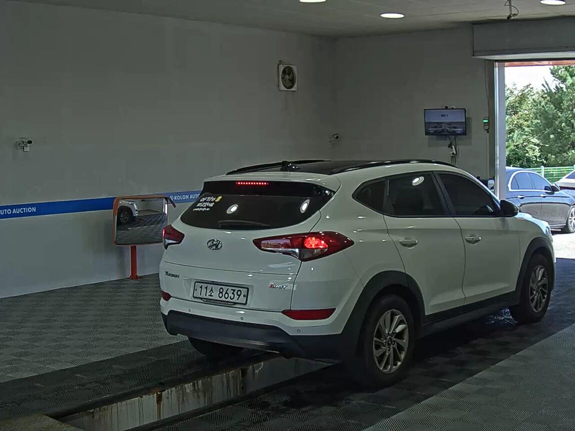 HYUNDAI ALL NEW TUCSON DIESEL 1.7 2WD MODERN 2016 - zdjęcie 5