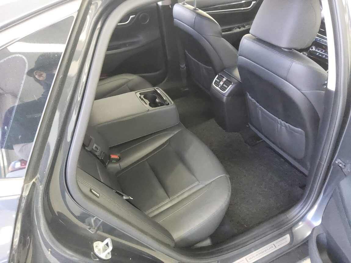 HYUNDAI GRANDEUR IG 3.0 LPi RENTAL CAR MODERN BASIC 2019 - zdjęcie 13