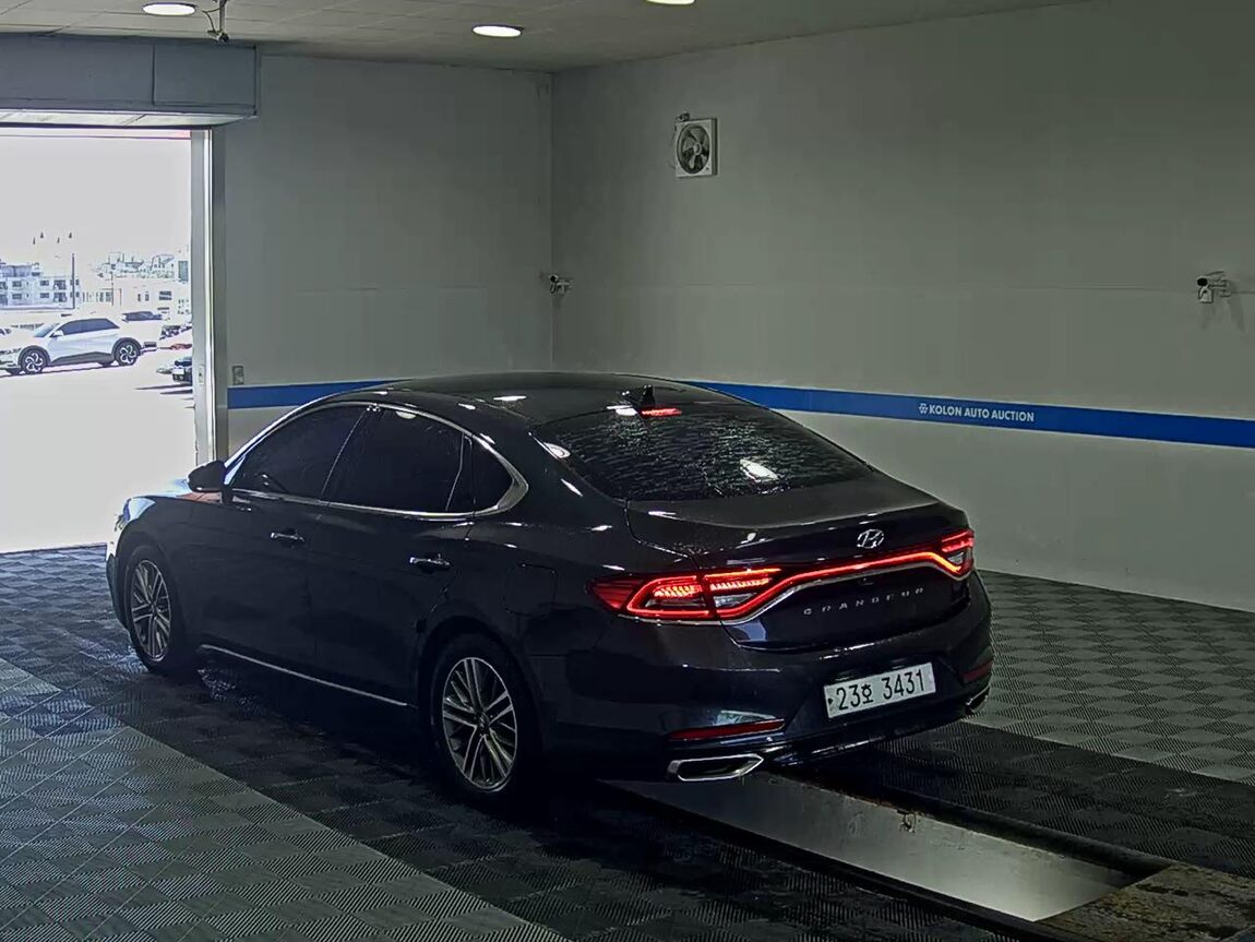 HYUNDAI GRANDEUR IG 3.0 LPi RENTAL CAR MODERN BASIC 2019 - zdjęcie 6
