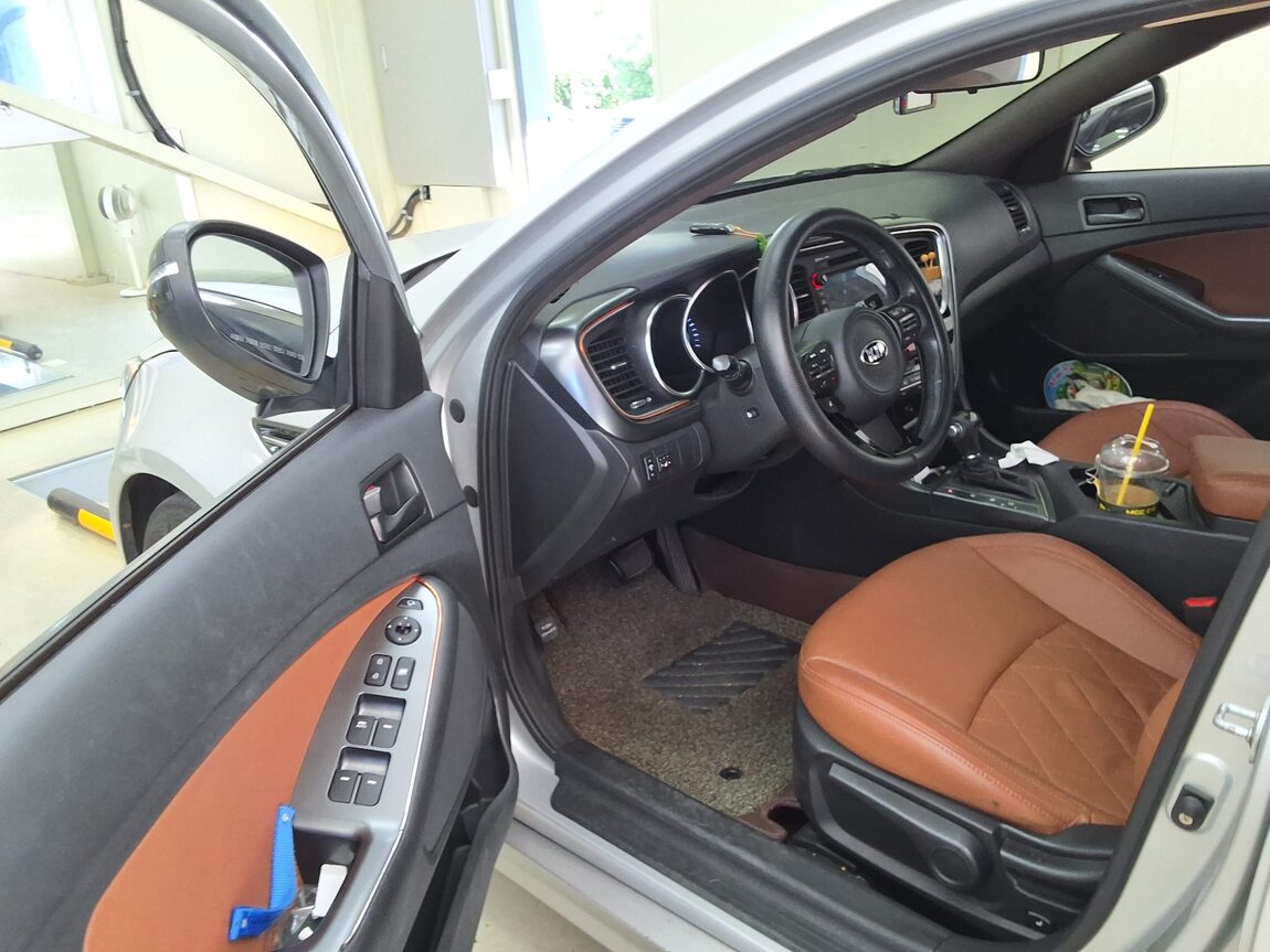KIA THE NEW K5 LPI RENTAL CAR LUXURY 2014 - zdjęcie 11