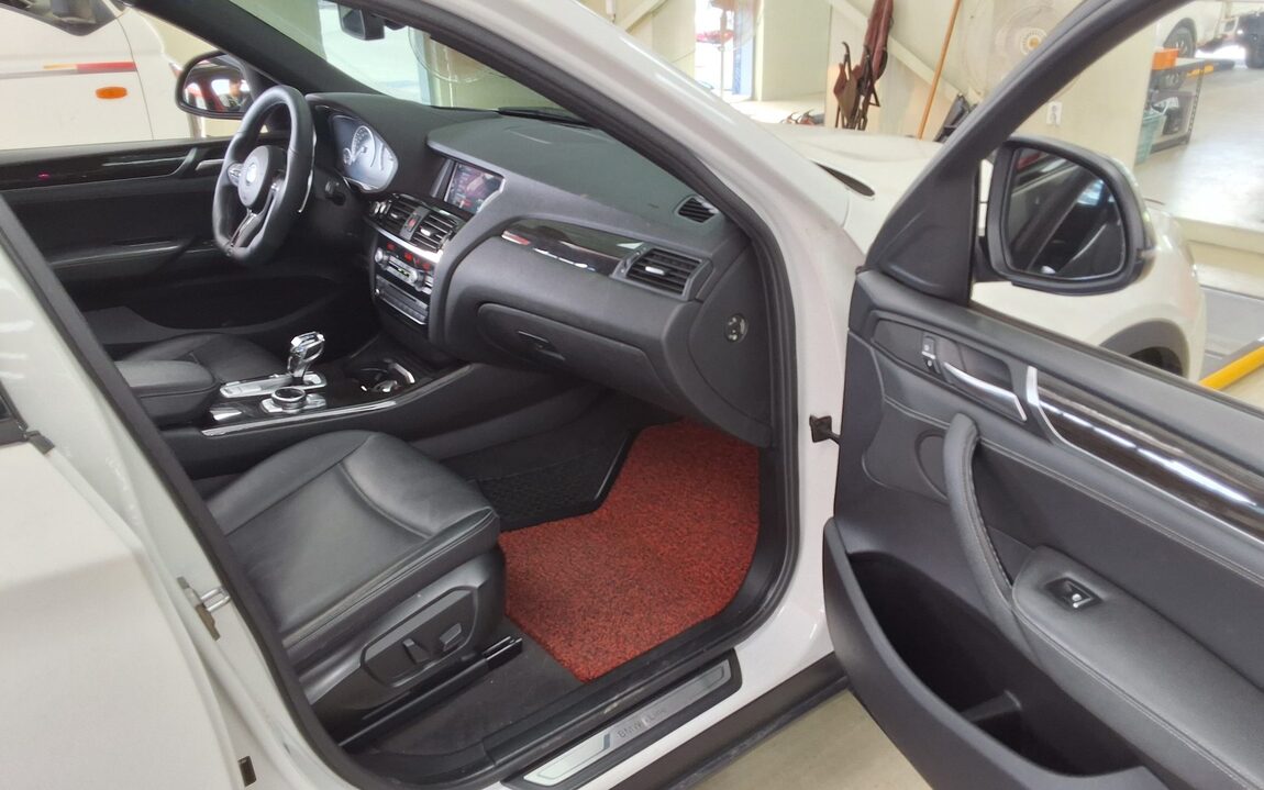BMW X4 20d xDRIVE X LINE 2015 - zdjęcie 14