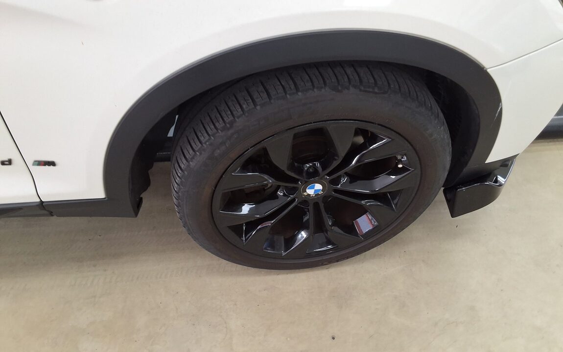 BMW X4 20d xDRIVE X LINE 2015 - zdjęcie 27