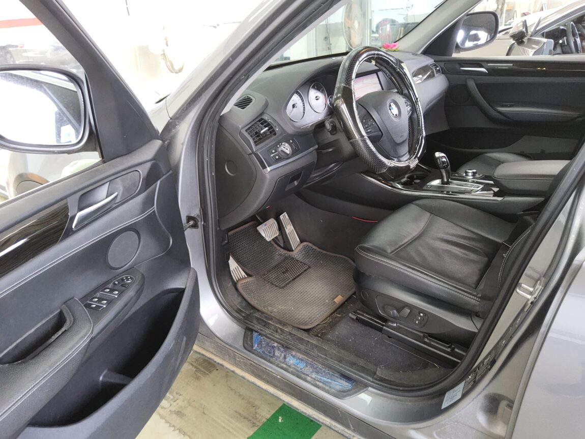 BMW X3 (2ND GEN) 20d xDRIVE HIGH 2011 - zdjęcie 10