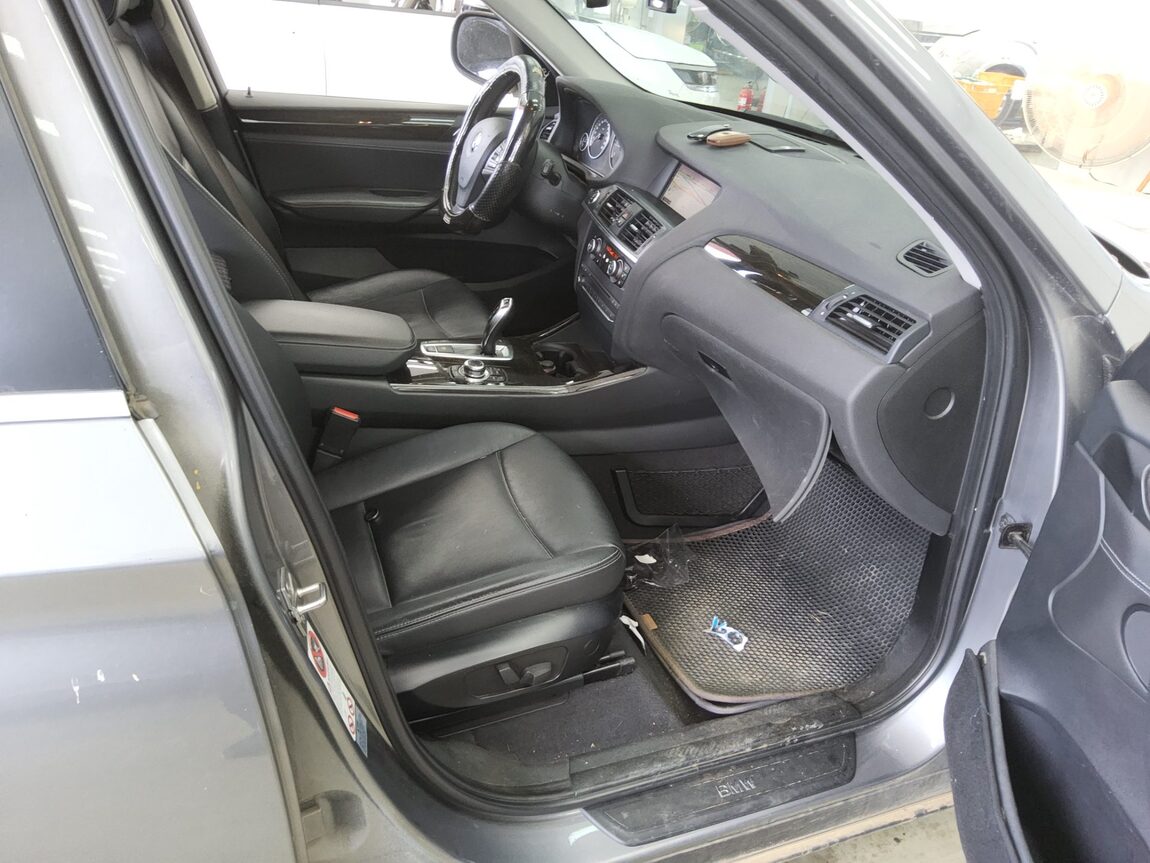 BMW X3 (2ND GEN) 20d xDRIVE HIGH 2011 - zdjęcie 14