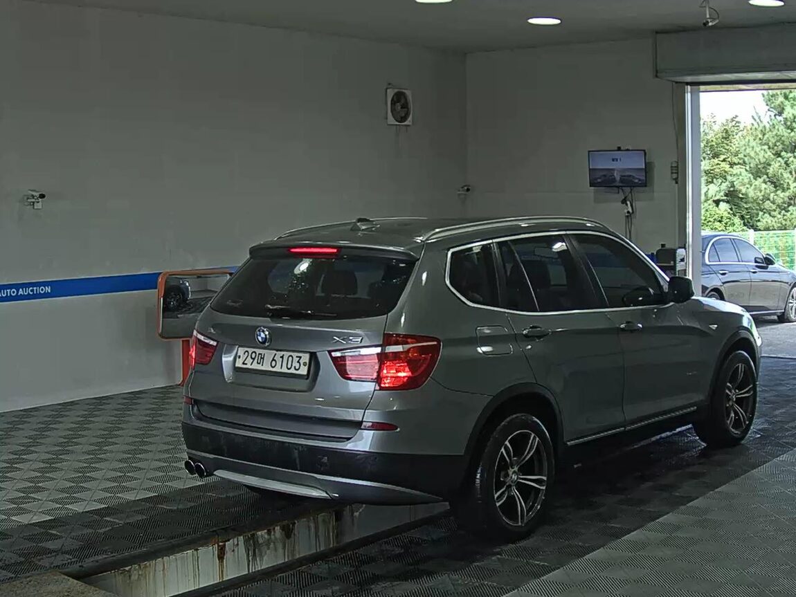 BMW X3 (2ND GEN) 20d xDRIVE HIGH 2011 - zdjęcie 5