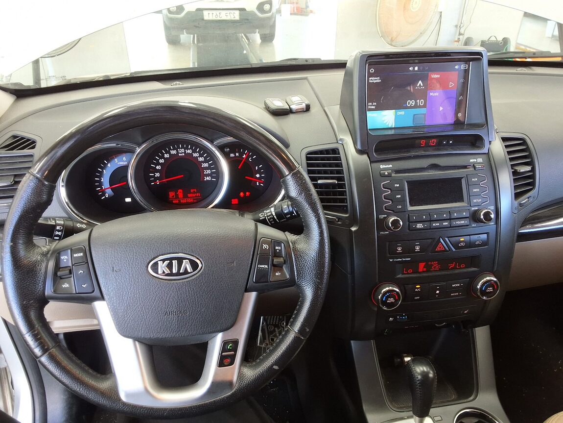 KIA SORENTO R DIESEL 2.2 4WD TLX LUXURY MODEL 2010 - zdjęcie 18