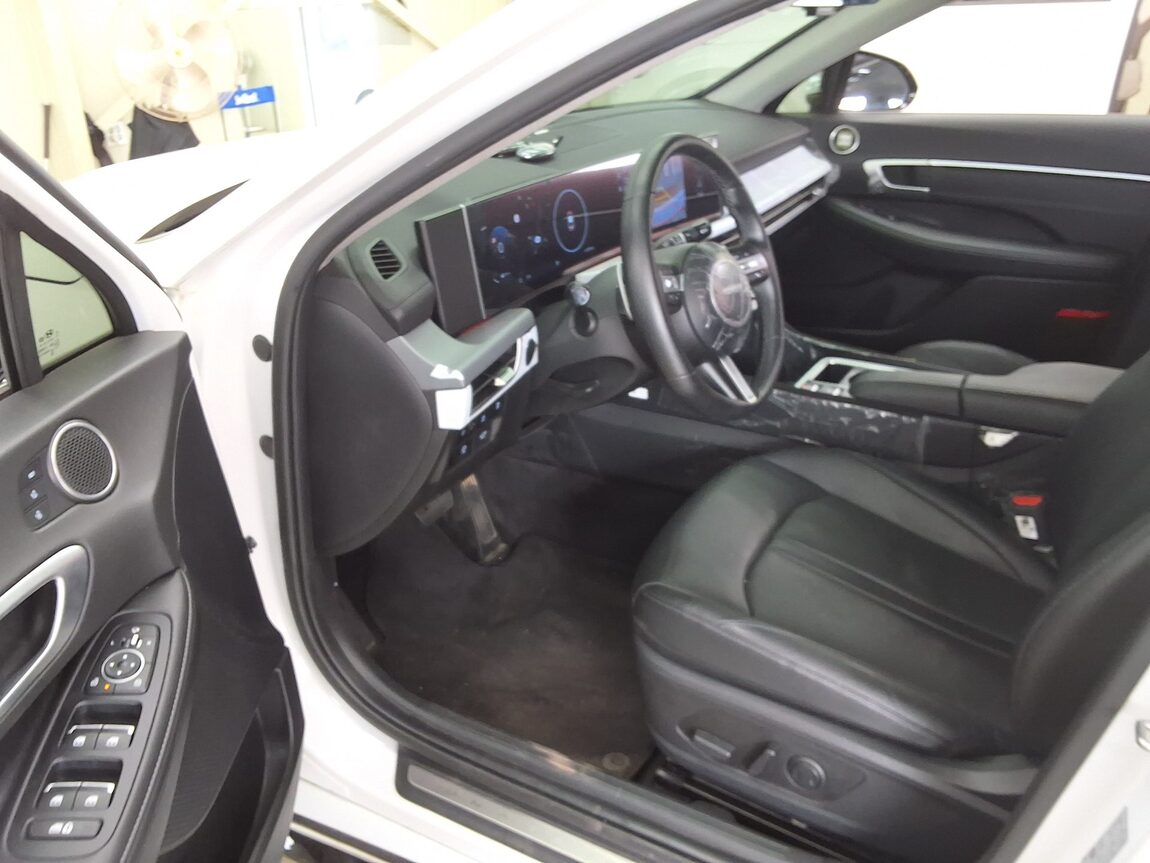 HYUNDAI SONATA THE EDGE GASOLINE 2.0 EXCLUSIVE 2025 - zdjęcie 11