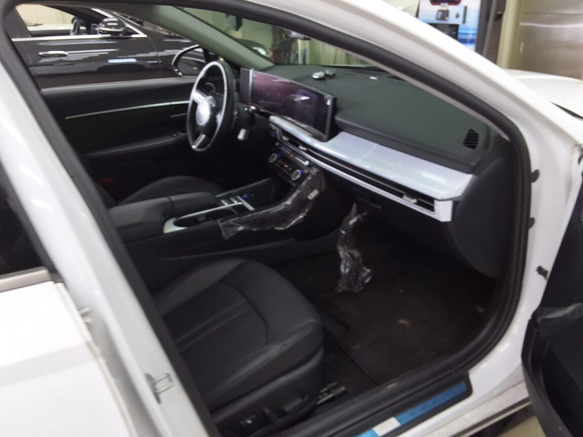 HYUNDAI SONATA THE EDGE GASOLINE 2.0 EXCLUSIVE 2025 - zdjęcie 15