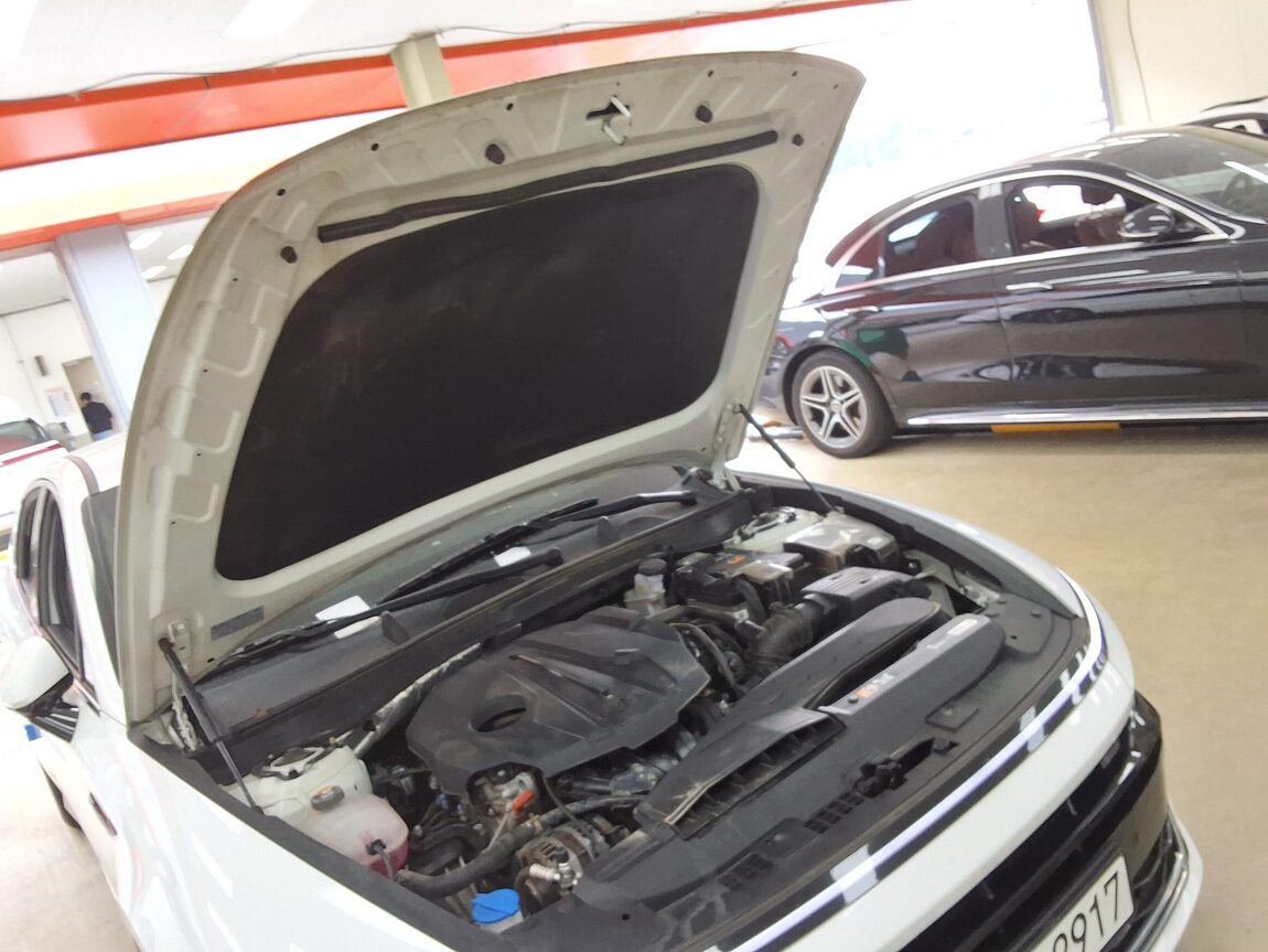 HYUNDAI SONATA THE EDGE GASOLINE 2.0 EXCLUSIVE 2025 - zdjęcie 18