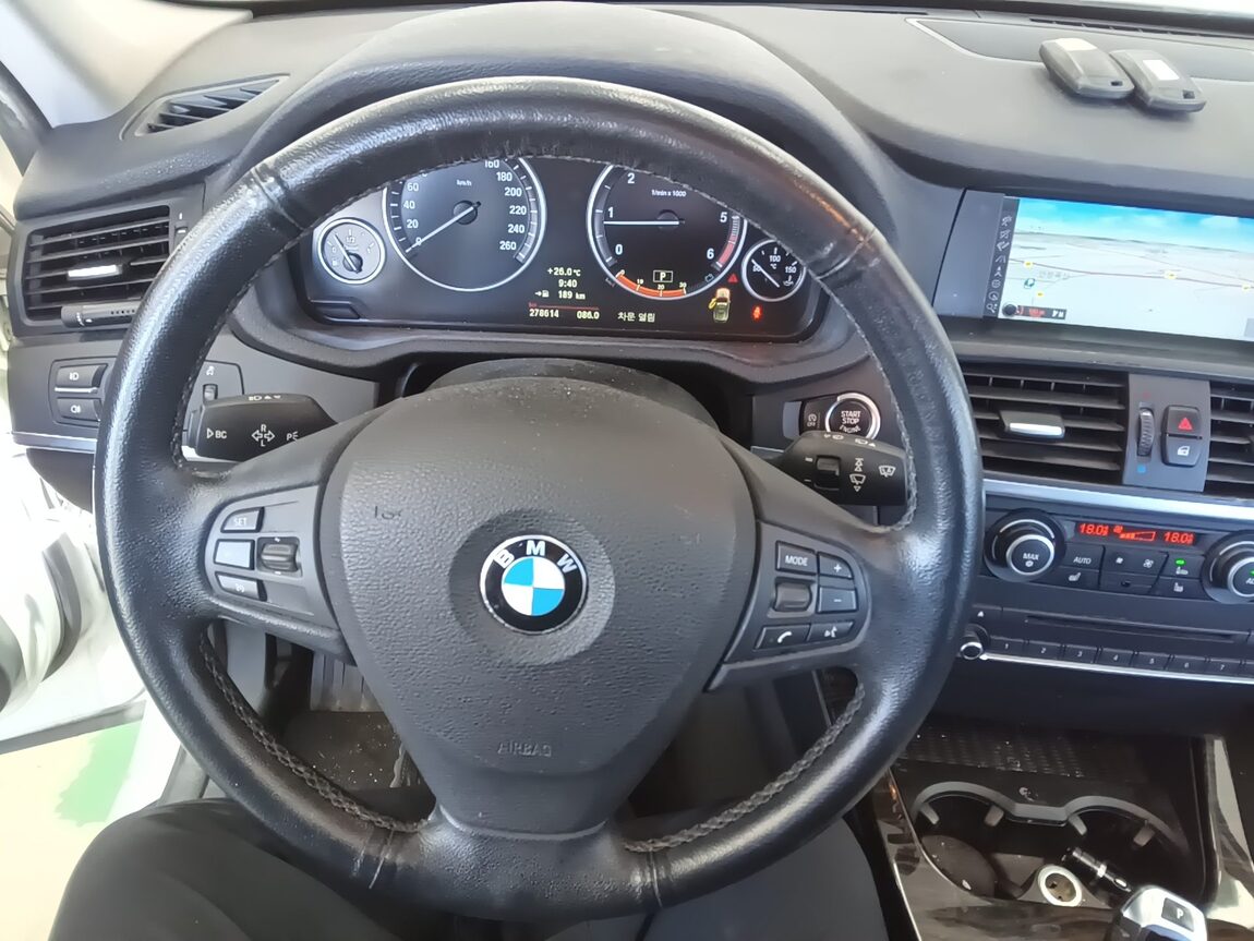 BMW X3 (2ND GEN) 20d xDRIVE HIGH 2012 - zdjęcie 17