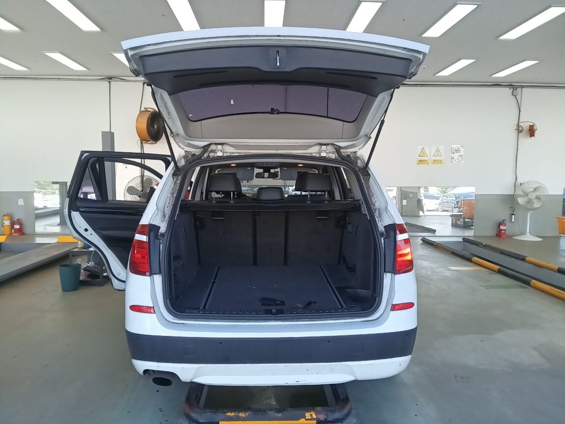 BMW X3 (2ND GEN) 20d xDRIVE HIGH 2012 - zdjęcie 15