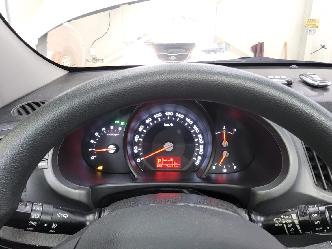 KIA SPORTAGE R DIESEL R2.0 2WD TLX PREMIUM MODEL 2012 - zdjęcie 9