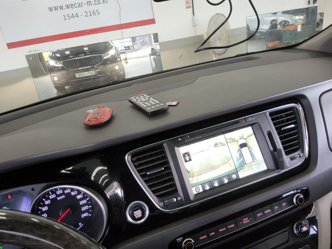 KIA ALL NEW CARNIVAL 9-SEATER DIESEL NOBLESSE 2015 - zdjęcie 17