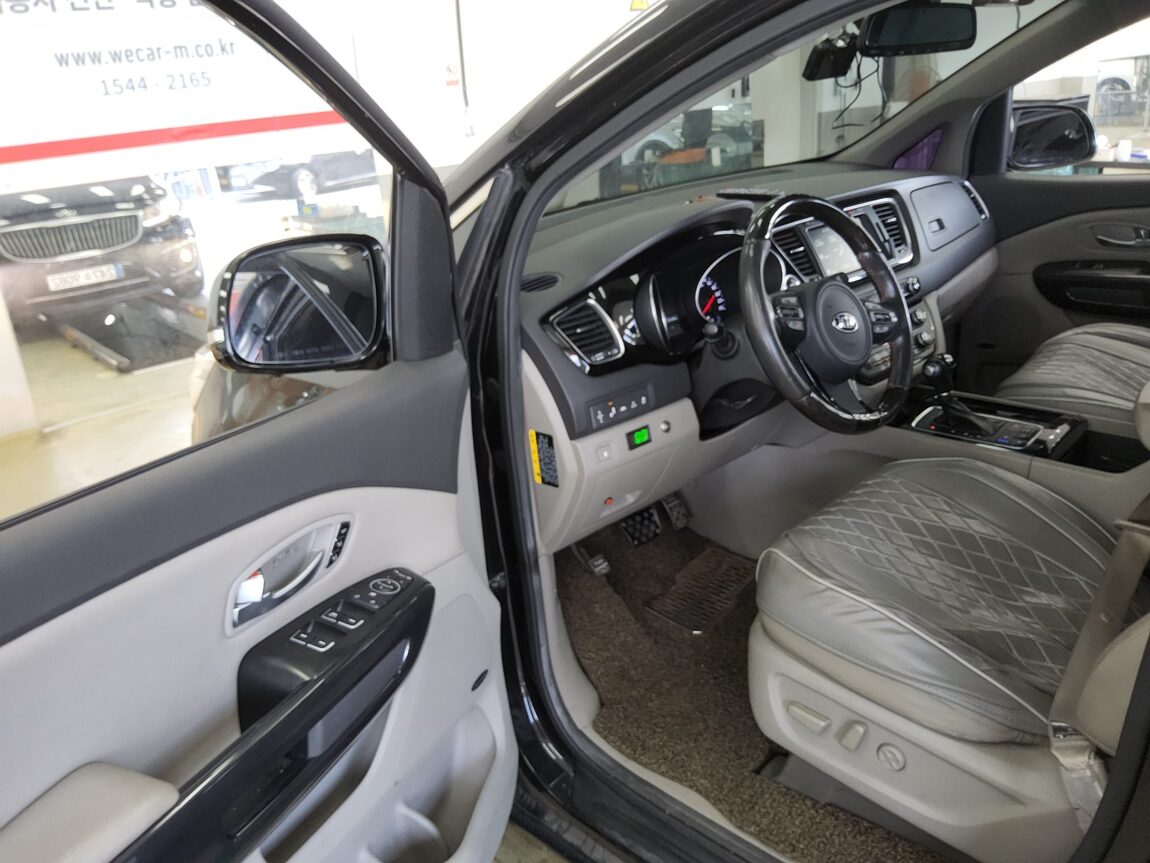 KIA ALL NEW CARNIVAL 9-SEATER DIESEL NOBLESSE 2015 - zdjęcie 10