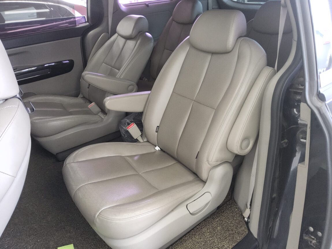 KIA ALL NEW CARNIVAL 9-SEATER DIESEL NOBLESSE 2015 - zdjęcie 12