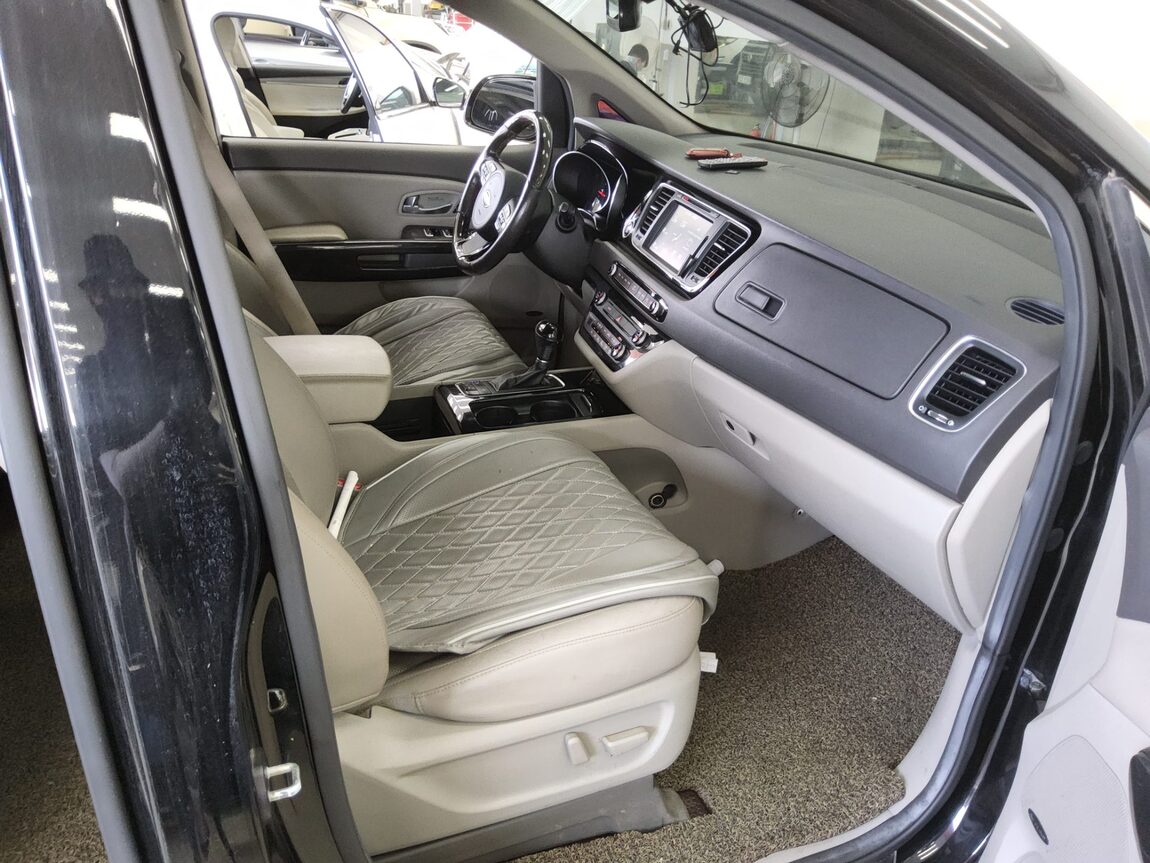 KIA ALL NEW CARNIVAL 9-SEATER DIESEL NOBLESSE 2015 - zdjęcie 14