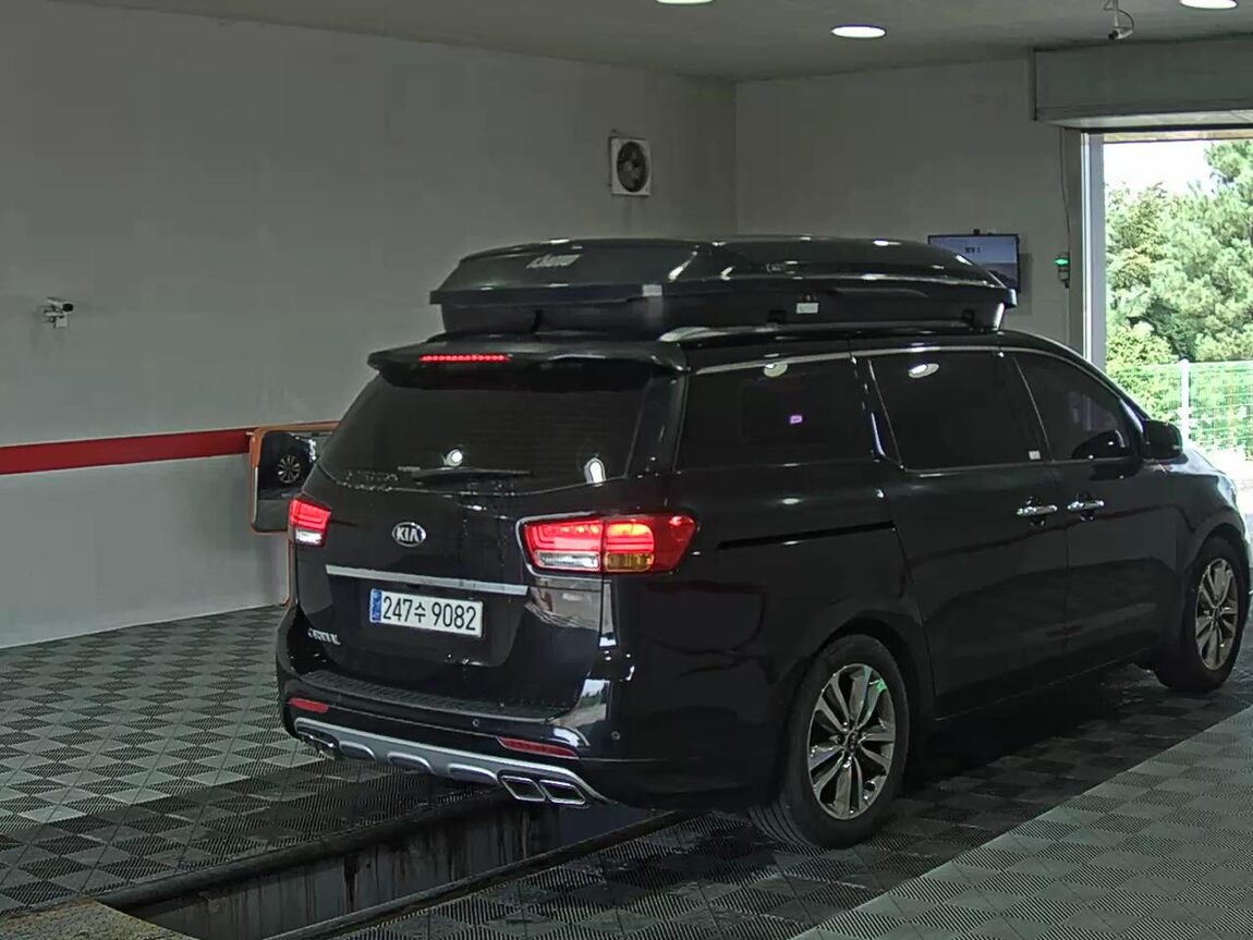 KIA ALL NEW CARNIVAL 9-SEATER DIESEL NOBLESSE 2015 - zdjęcie 5