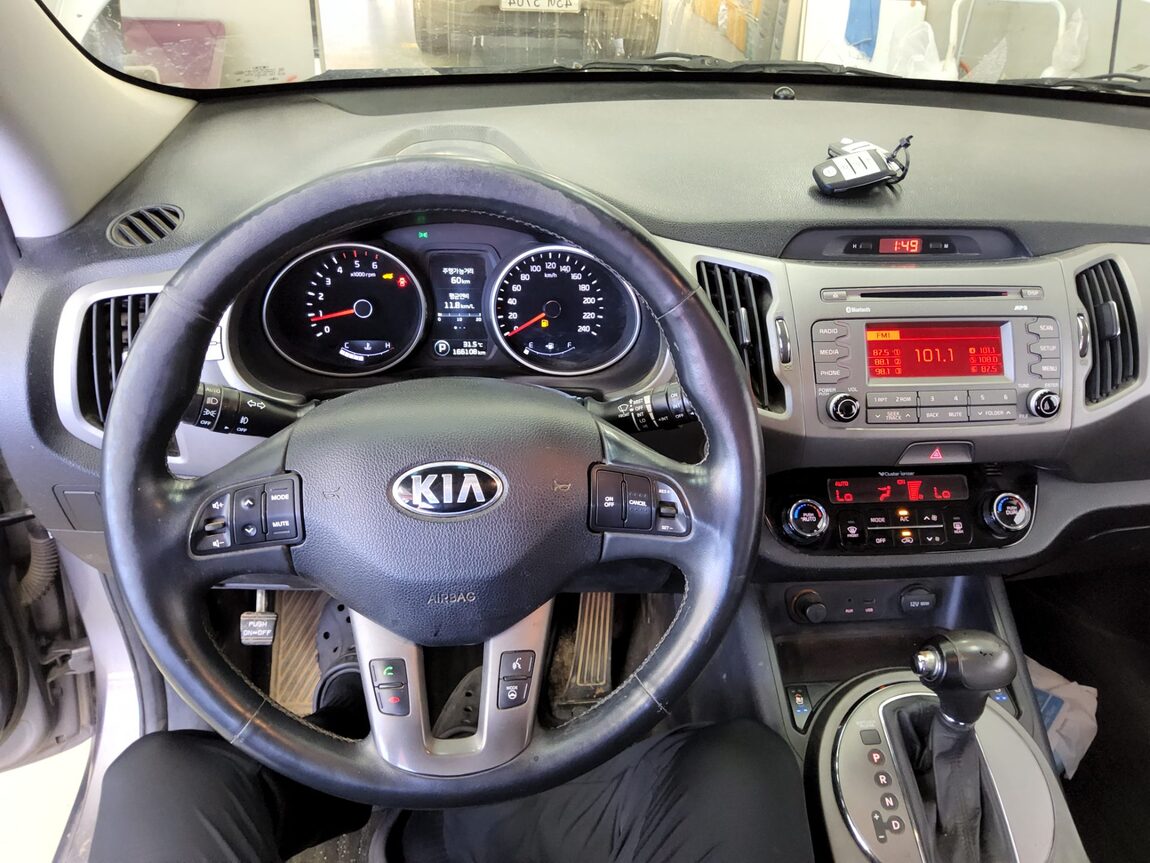 KIA THE NEW SPORTAGE R DIESEL R2.0 2WD PRESTIGE 2014 - zdjęcie 17