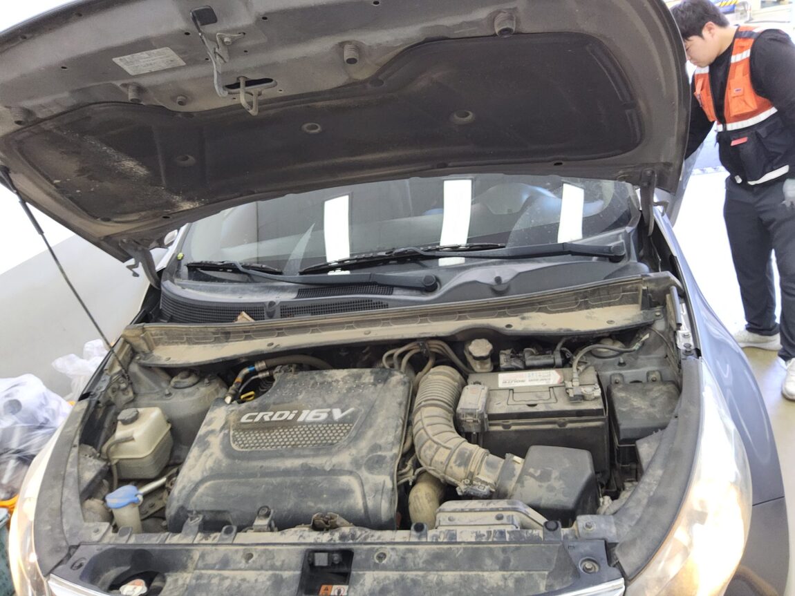 KIA THE NEW SPORTAGE R DIESEL R2.0 2WD PRESTIGE 2014 - zdjęcie 19
