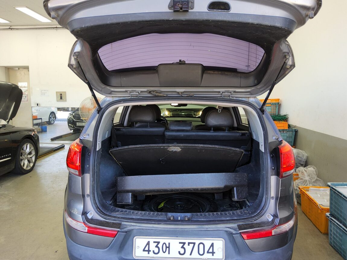 KIA THE NEW SPORTAGE R DIESEL R2.0 2WD PRESTIGE 2014 - zdjęcie 15