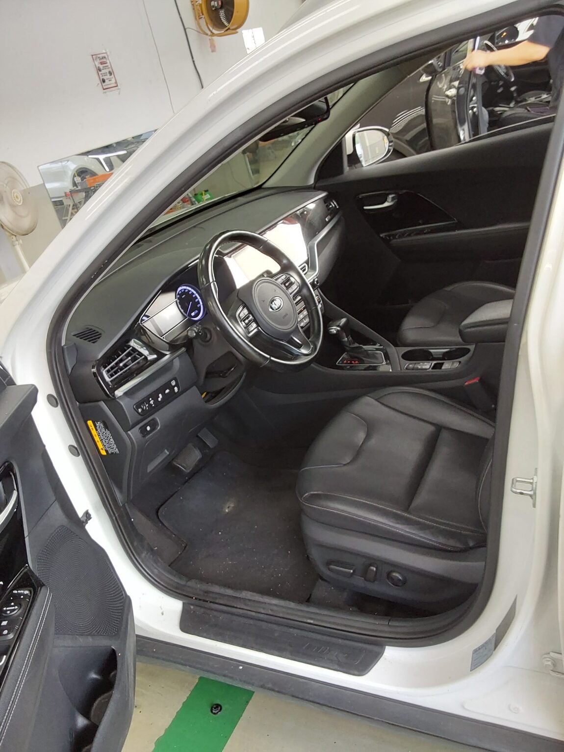 KIA THE NEW NIRO 1.6 GDI HEV PRESTIGE 2020 - zdjęcie 10