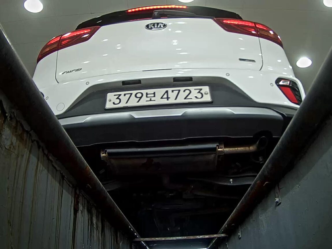 KIA THE NEW NIRO 1.6 GDI HEV PRESTIGE 2020 - zdjęcie 8