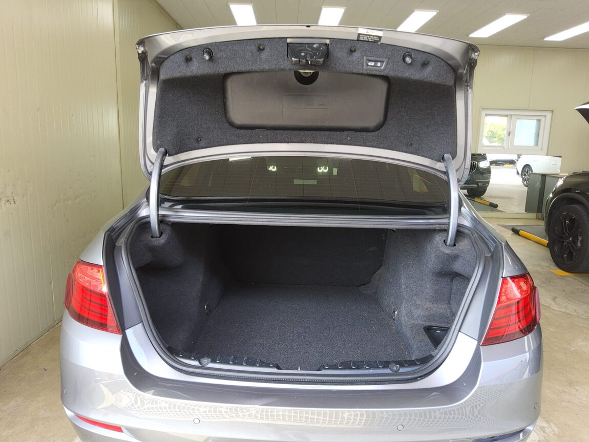 BMW 5 SERIES (6TH GEN) 520d xDRIVE 2015 - zdjęcie 15