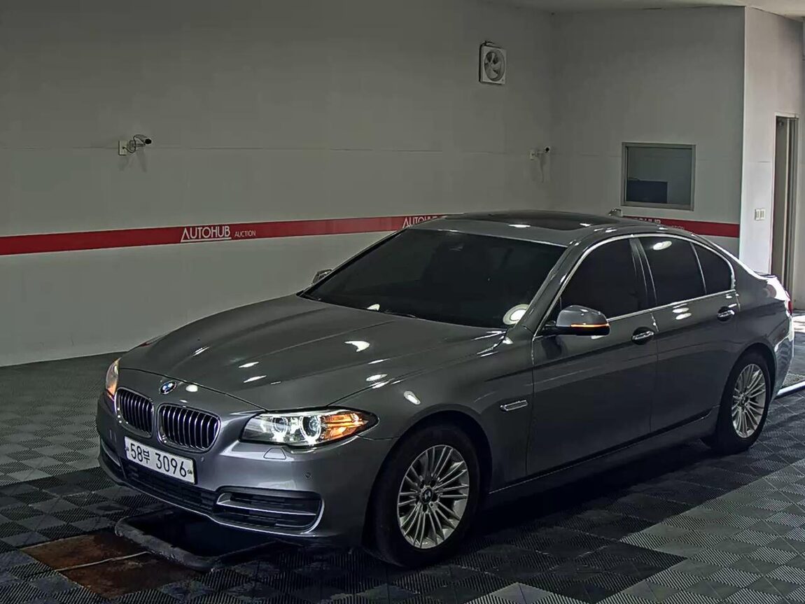 BMW 5 SERIES (6TH GEN) 520d xDRIVE 2015 - zdjęcie 2