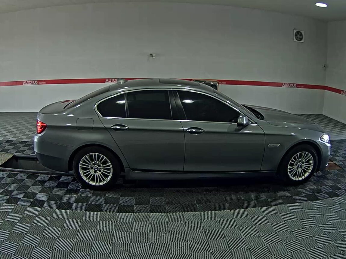 BMW 5 SERIES (6TH GEN) 520d xDRIVE 2015 - zdjęcie 4