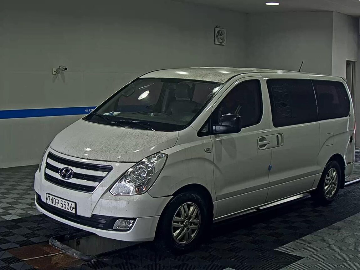 HYUNDAI GRAND STAREX 12-SEATER DIESEL MODERN 2017 - zdjęcie 2