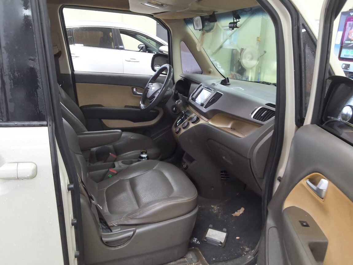 KIA RAY GASOLINE LUXURY 2013 - zdjęcie 15