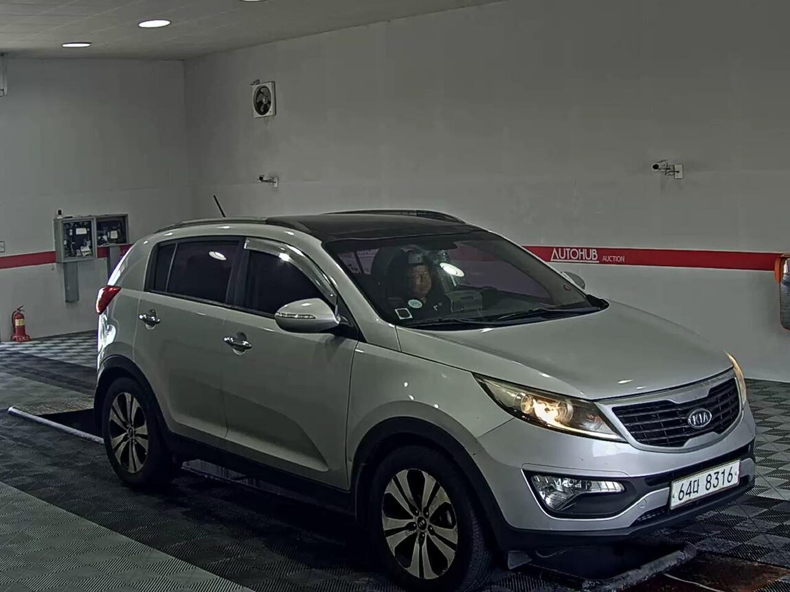 KIA SPORTAGE R DIESEL R2.0 2WD TLX LUXURY MODEL 2011 - zdjęcie 3