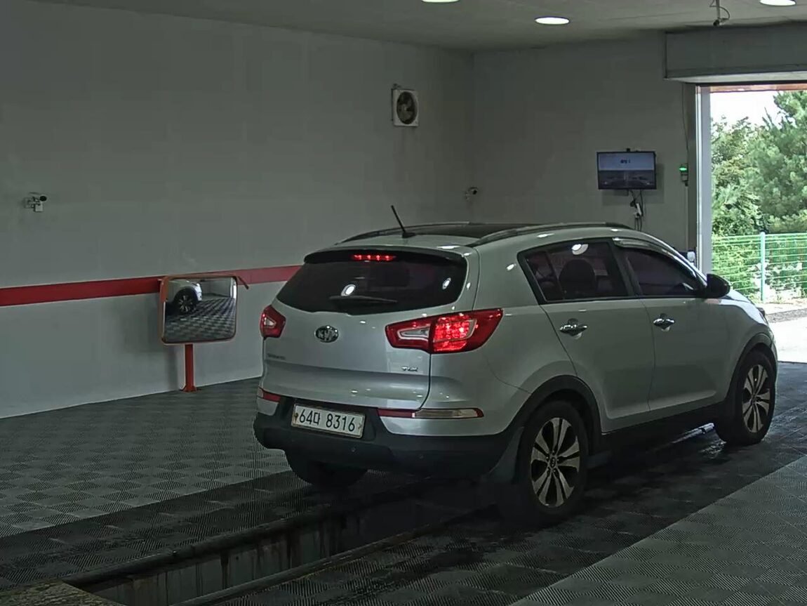 KIA SPORTAGE R DIESEL R2.0 2WD TLX LUXURY MODEL 2011 - zdjęcie 5