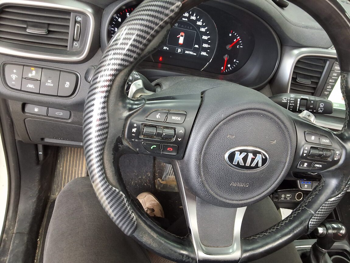 KIA ALL NEW SORENTO R2.2 4WD NOBLESSE SPECIAL 2016 - zdjęcie 23
