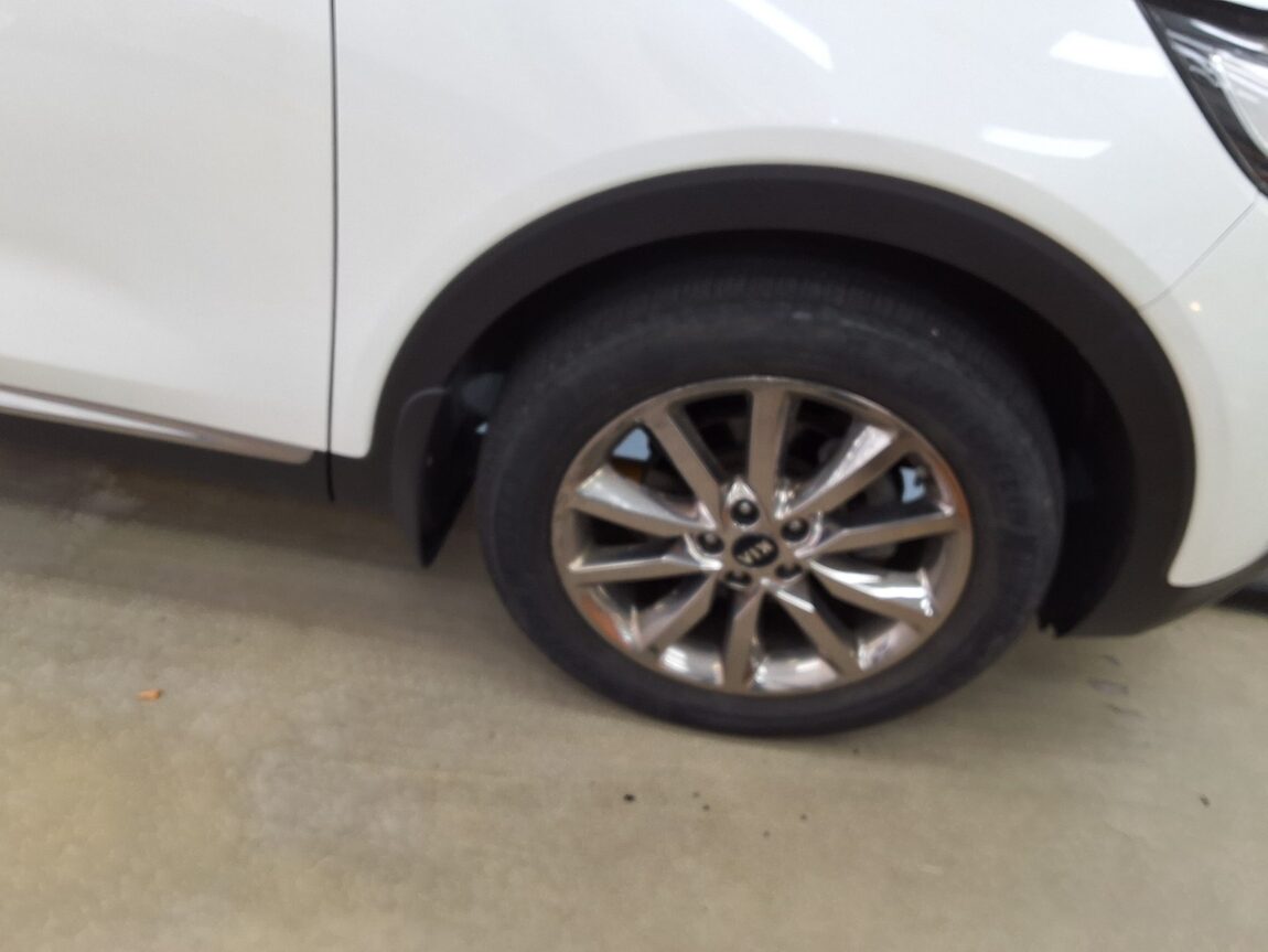 KIA ALL NEW SORENTO R2.2 4WD NOBLESSE SPECIAL 2016 - zdjęcie 21