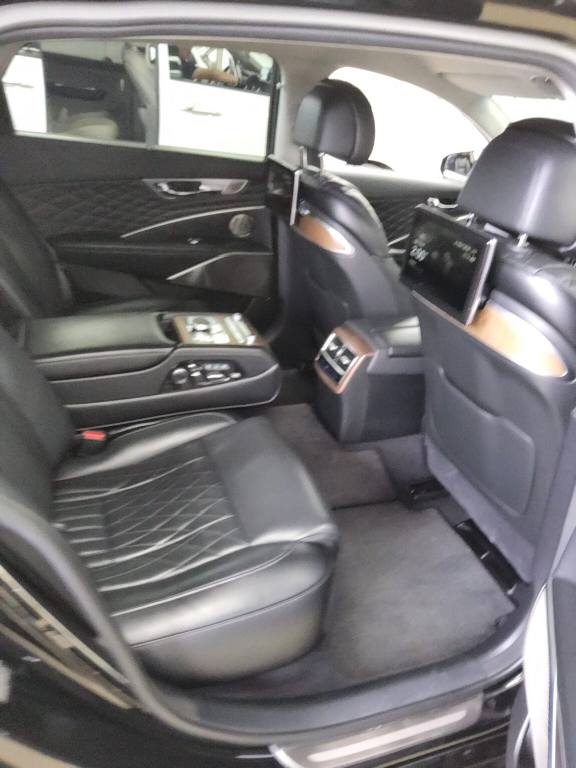 KIA THE NEW K9 (RJ) 3.8 GASOLINE AWD MASTERS BEST SELECTION II 2024 - zdjęcie 13