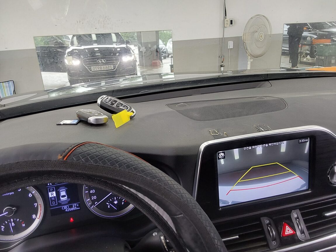 HYUNDAI GRANDEUR IG 3.0 LPi TAXI DELUXE TYPE 2019 - zdjęcie 17